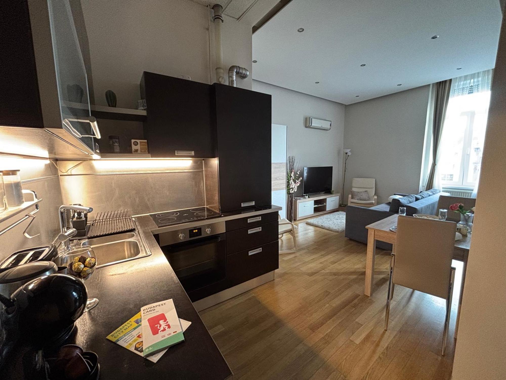 בודפשט Synagogue Gozsdu Corner Apartment מראה חיצוני תמונה
